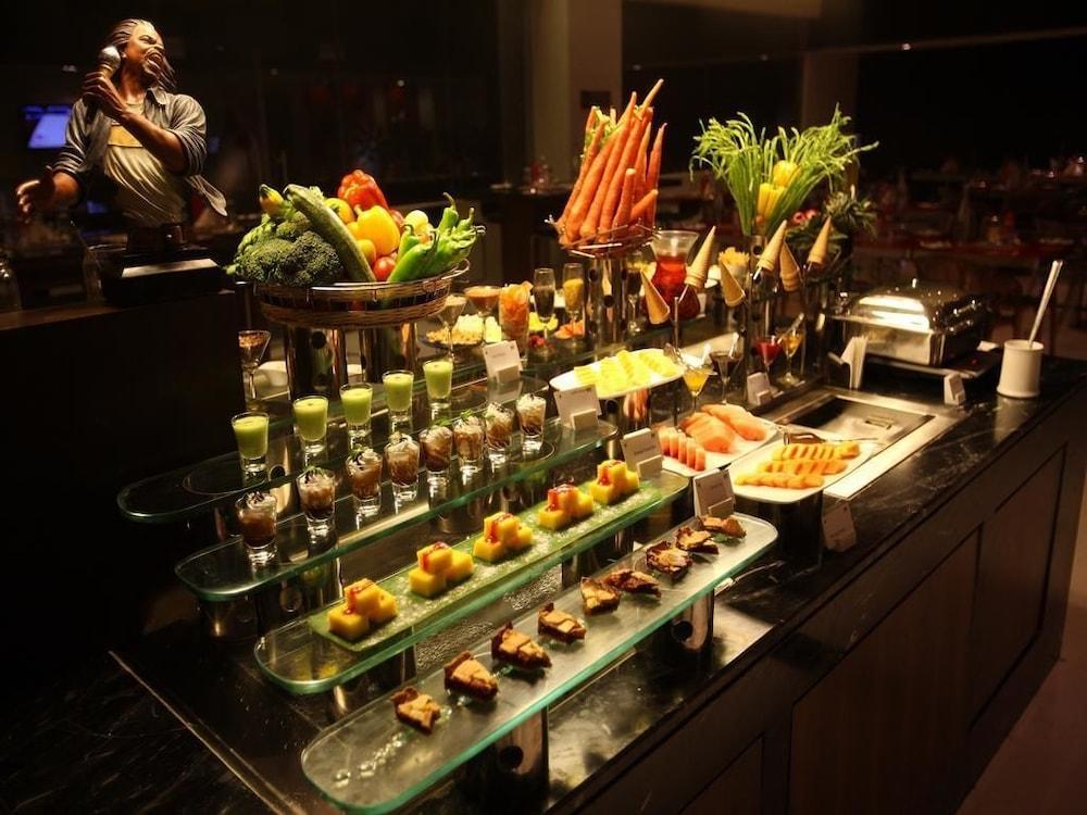 Keys Prima By Lemon Tree Hotels, Pimpri, Pune Eksteriør bilde