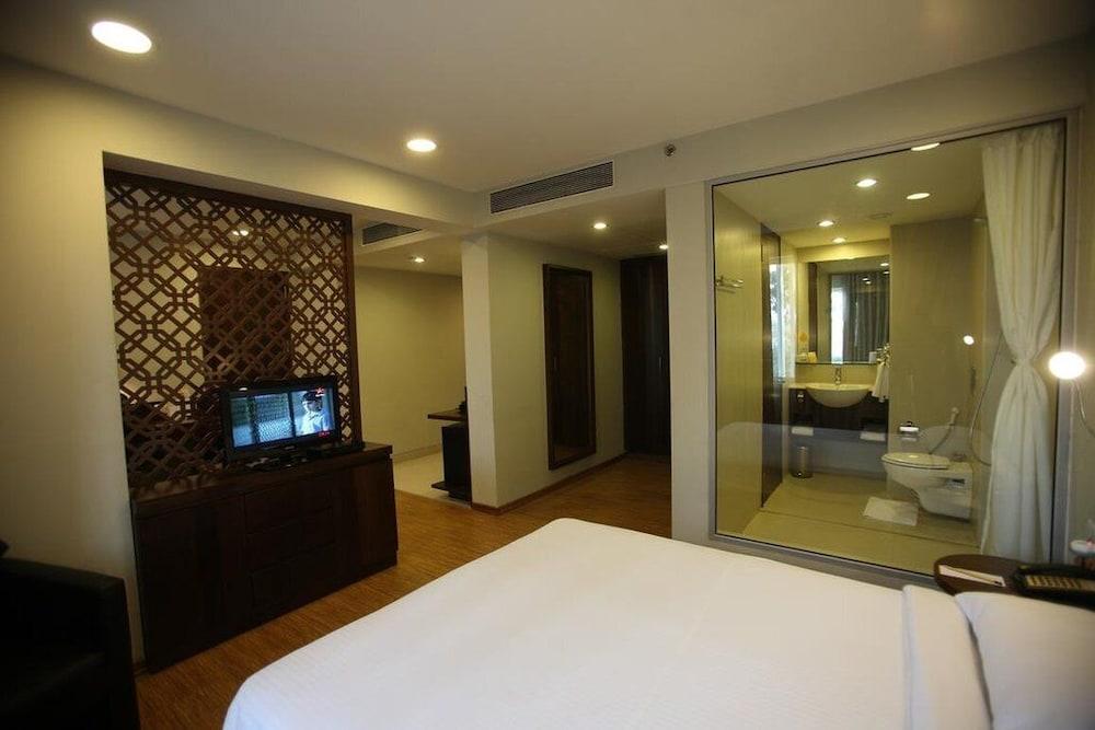 Keys Prima By Lemon Tree Hotels, Pimpri, Pune Eksteriør bilde
