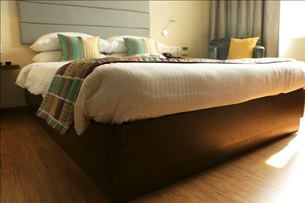 Keys Prima By Lemon Tree Hotels, Pimpri, Pune Eksteriør bilde
