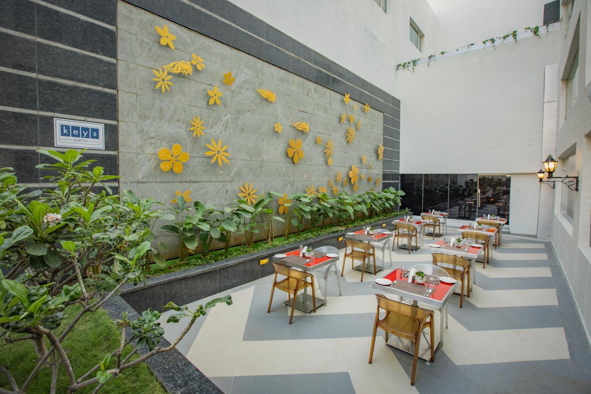 Keys Prima By Lemon Tree Hotels, Pimpri, Pune Eksteriør bilde